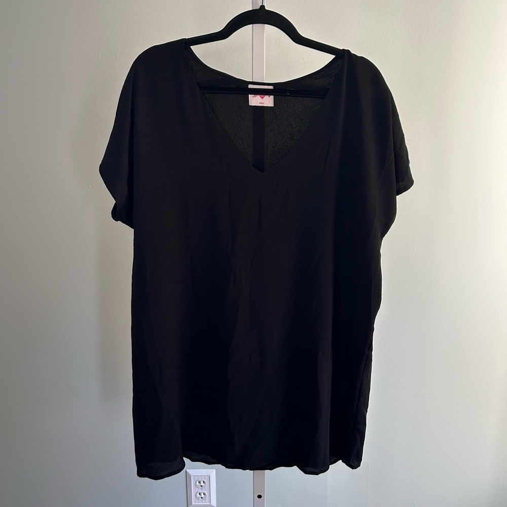 Buddy Love Black V-Neck Short Sleeve Blouse